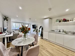 Photo 6- click for photo gallery